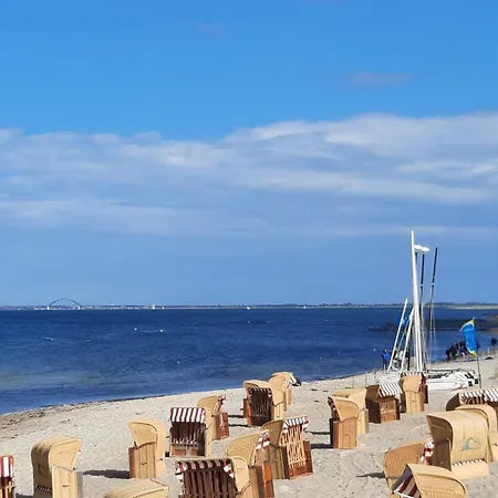 Meereszauber Mit Strandkorb In Der Saison Appartement *